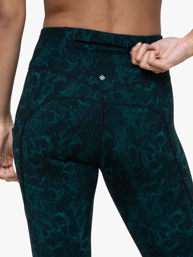 Ronhill Women's Tech Crop Tight - Bog Dog Running