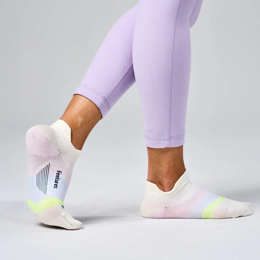 Feetures Elite Ultra Light No Show Tab Sock - Bog Dog Running