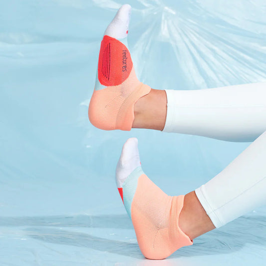 Feetures Elite Light Cushion No Show Socks - Bog Dog Running