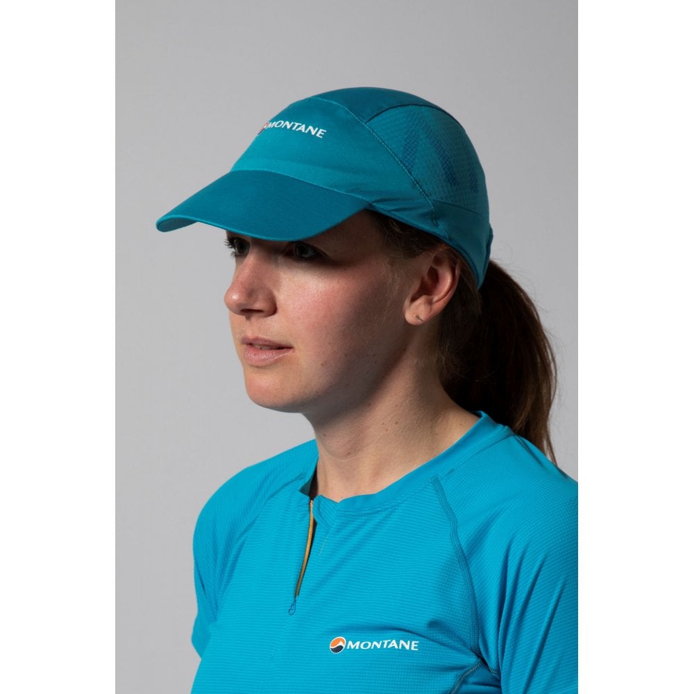 Montane Cadenza Cap Bog Dog Running