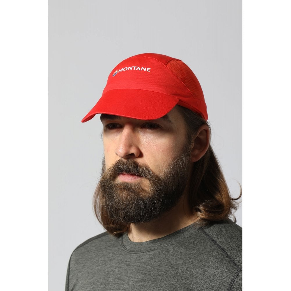 Montane Cadenza Cap Bog Dog Running