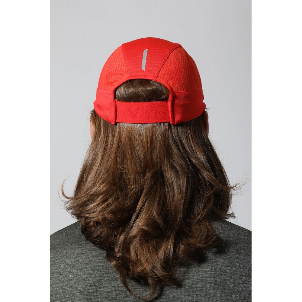 Montane Cadenza Cap Bog Dog Running