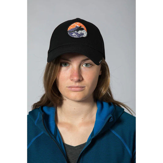 Montane Basecamp Cap Bog Dog Running
