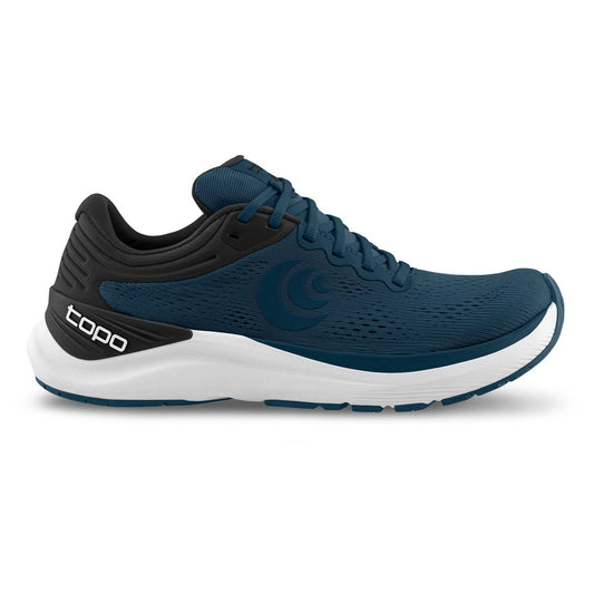 Topo Men's Ultrafly 4 Shoe Bog Dog Running
