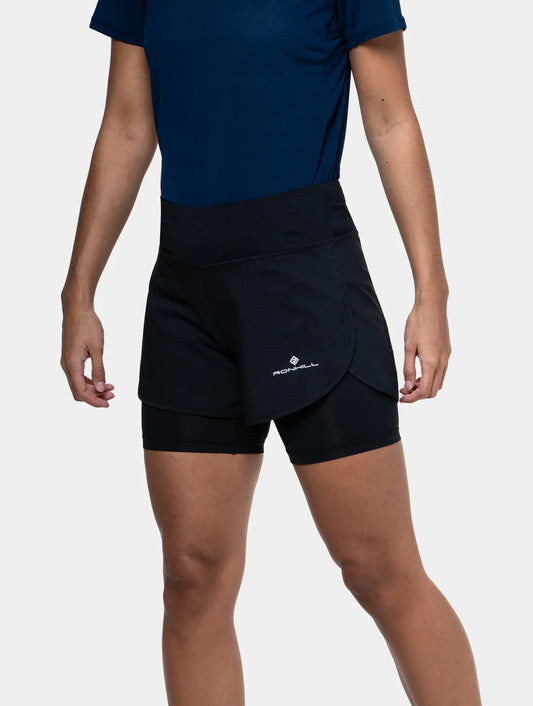 Ronhill Tech Twin 4.5" Women's Short - Bog Dog Running