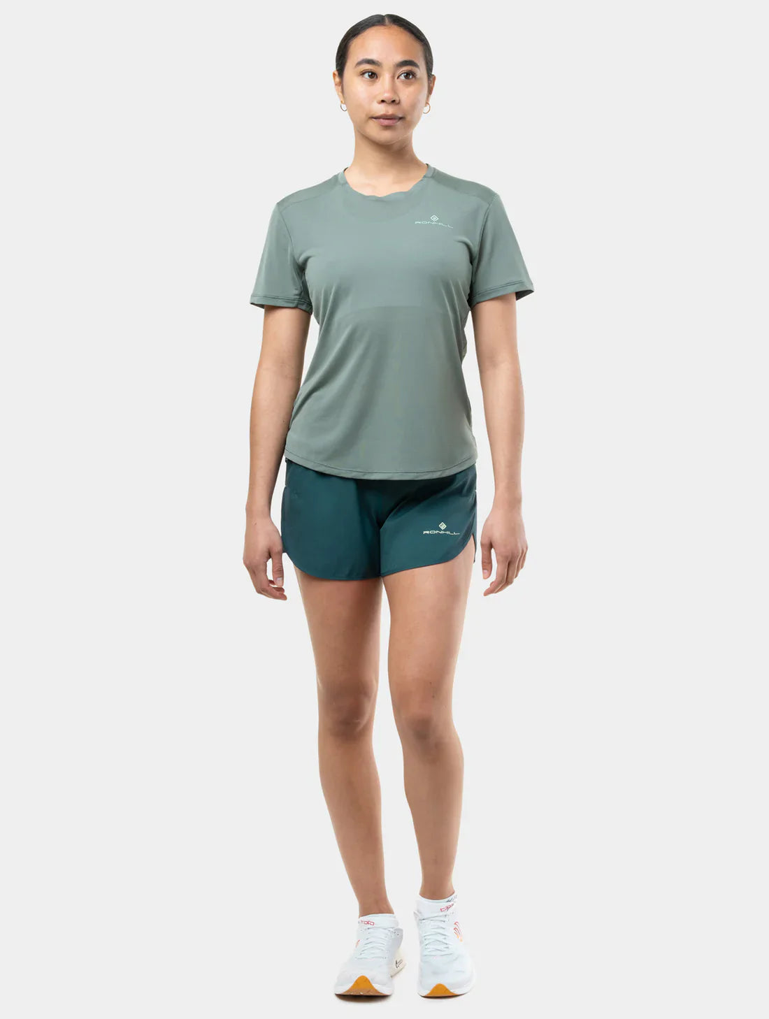 Ronhill Women's Tech 4.5" Short - Bog Dog Running