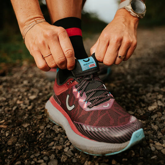 True Motion Aion Elements Women's Trail Shoe - Bog Dog Running